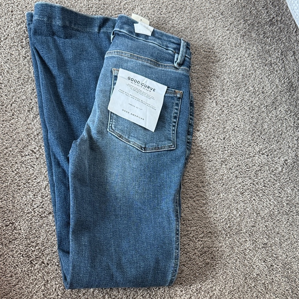 Good American Relaxed Fit Blue Jeans NWT